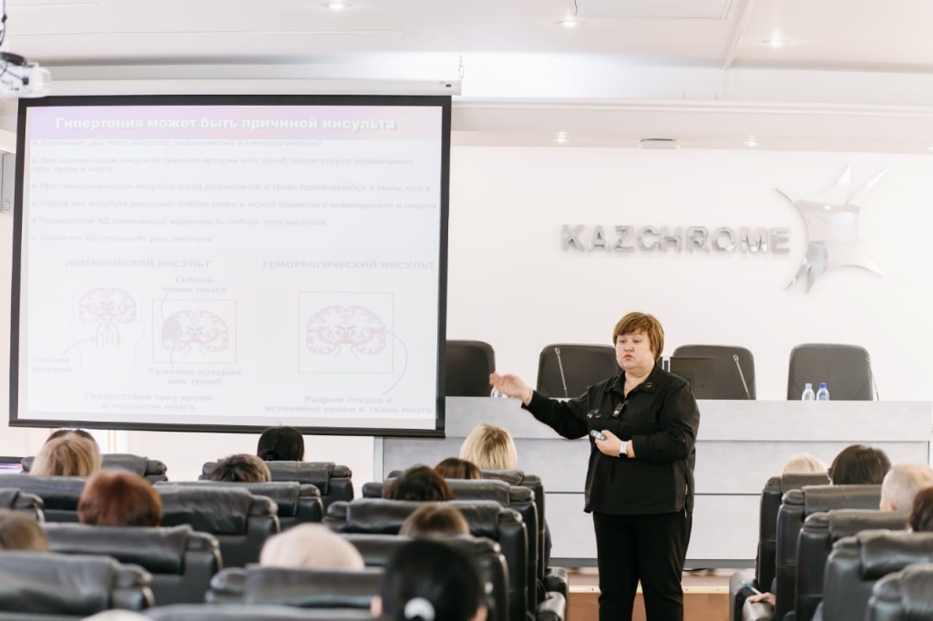 директор 1.jpeg